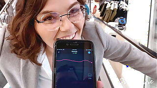Blowjob about the chaning room - shopping about the mall goes flagitious - She swallows my cum about public